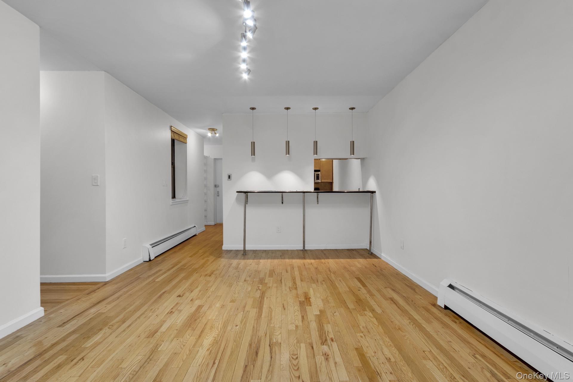 Apartment Saint Nicholas Avenue Manhattan, NY 10026, MLS-1051991-11