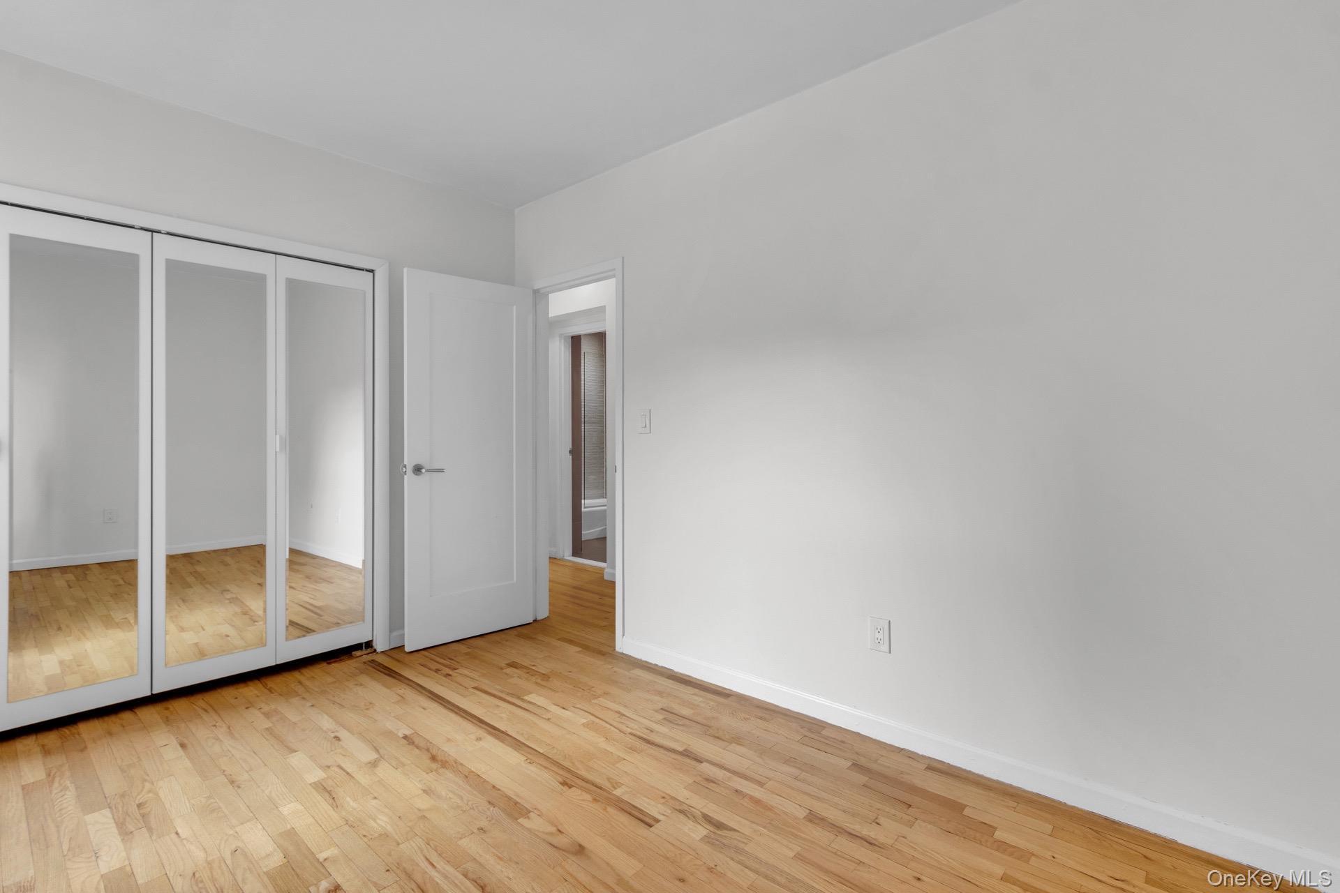 Apartment Saint Nicholas Avenue Manhattan, NY 10026, MLS-1051991-16
