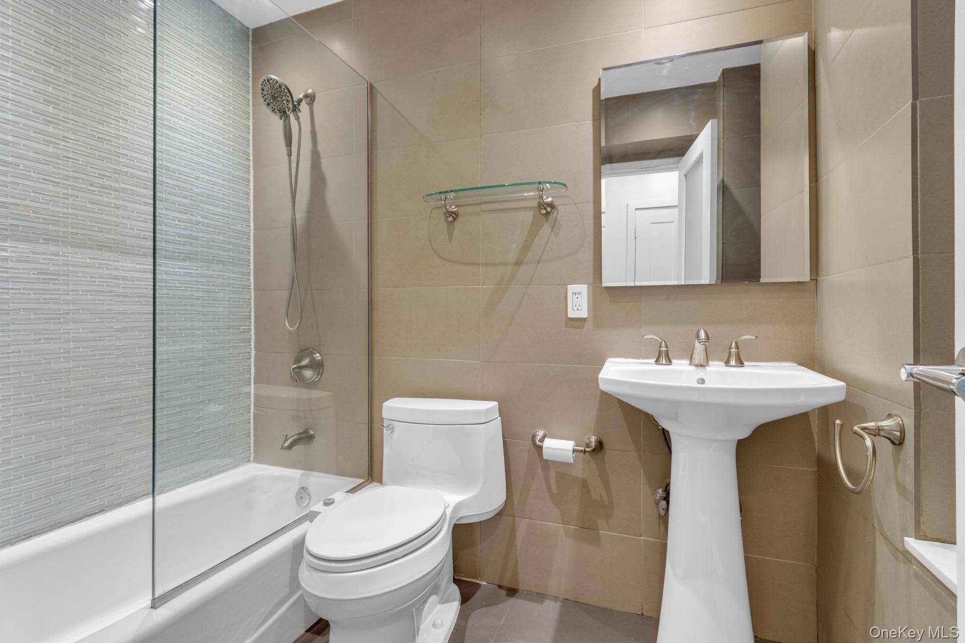Apartment Saint Nicholas Avenue Manhattan, NY 10026, MLS-1051991-18