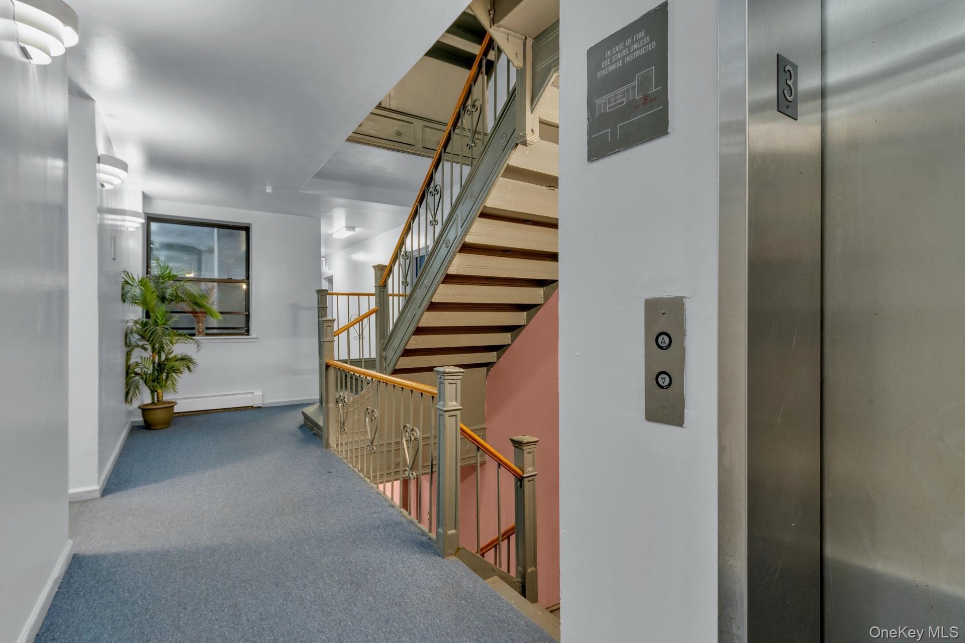 Apartment Saint Nicholas Avenue Manhattan, NY 10026, MLS-1051991-24