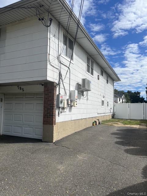 Single Family Stewart Avenue Nassau County, NY 11714, MLS-1052000-23