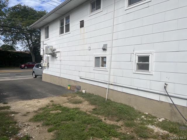 Single Family Stewart Avenue Nassau County, NY 11714, MLS-1052000-28