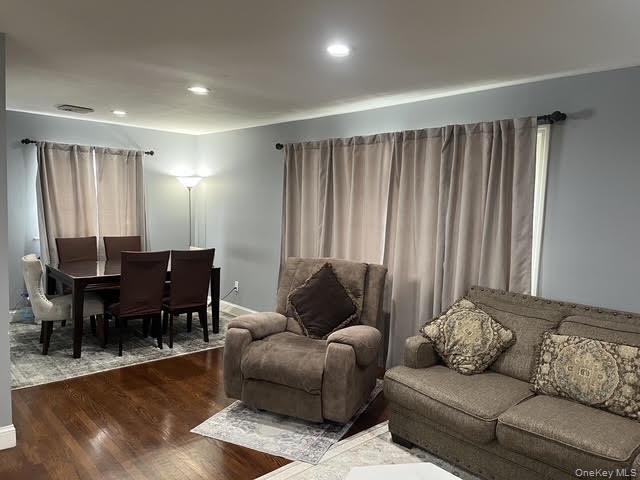 Single Family Stewart Avenue Nassau County, NY 11714, MLS-1052000-4