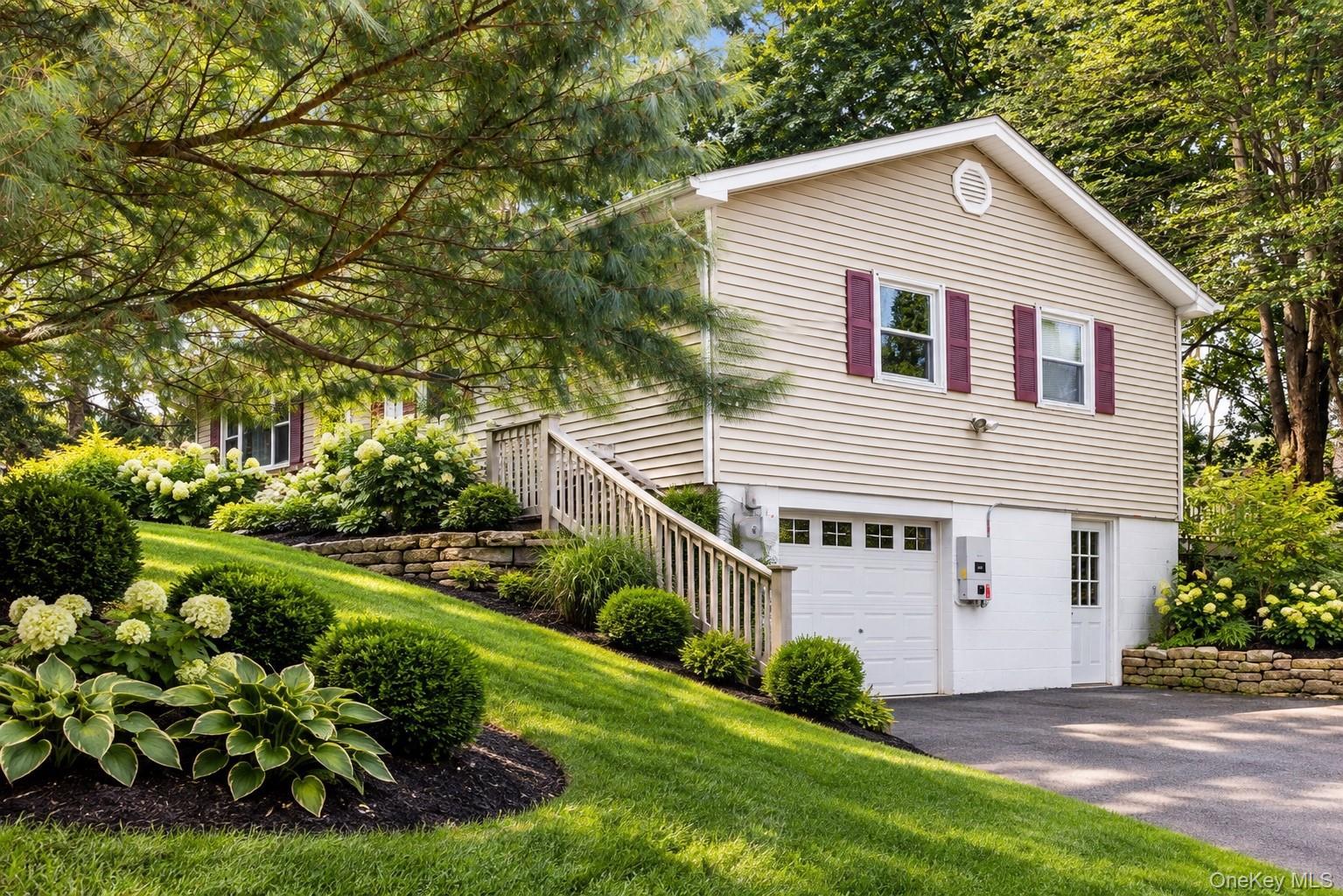 Single Family Elizabeth Drive Dutchess County, NY 12533, MLS-1052001-8