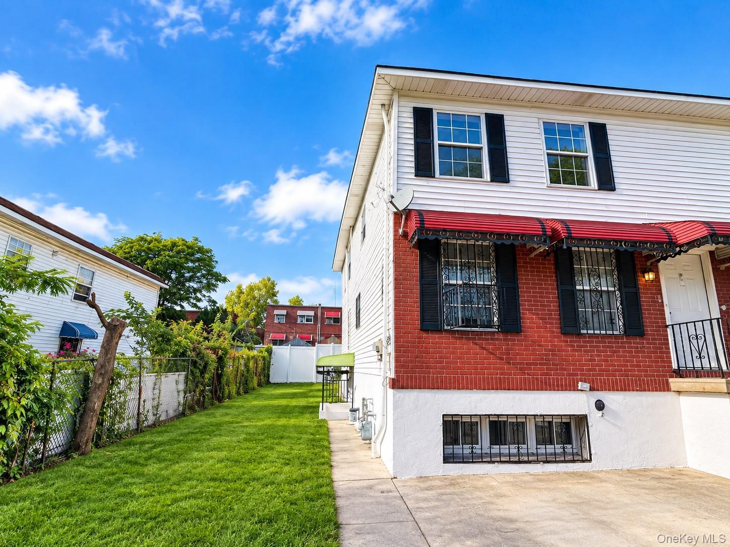Single Family Seward Avenue  Bronx, NY 10473, MLS-1052009-11