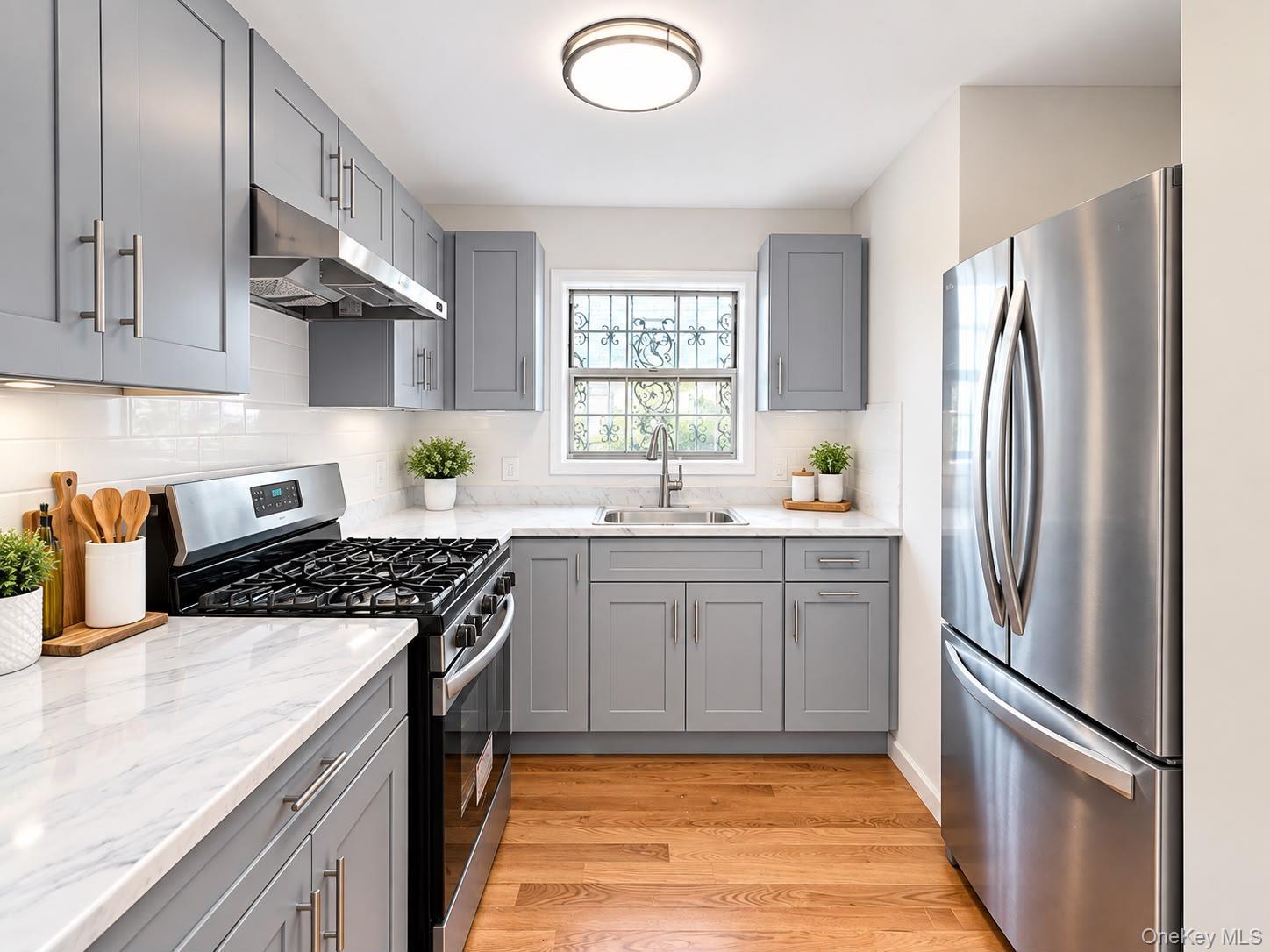 Single Family Seward Avenue Bronx, NY 10473, MLS-1052009-9
