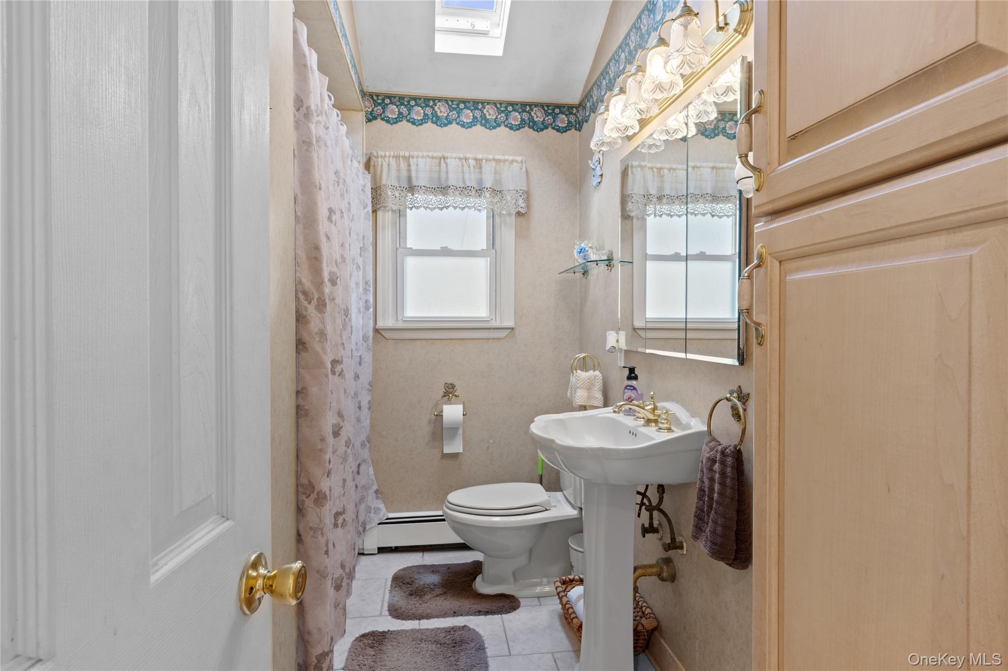 Single Family Leslie Lane  Nassau County, NY 11710, MLS-1052015-39