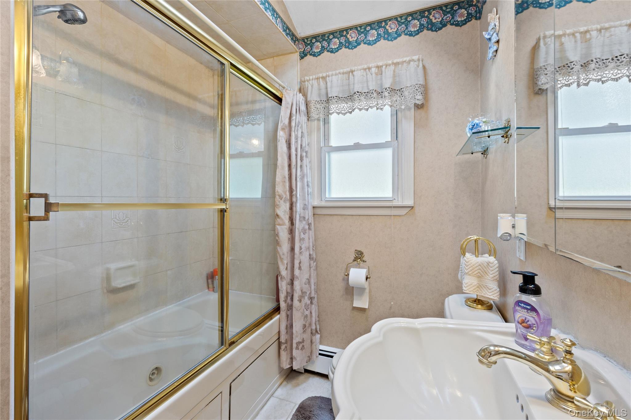 Single Family Leslie Lane  Nassau County, NY 11710, MLS-1052015-40