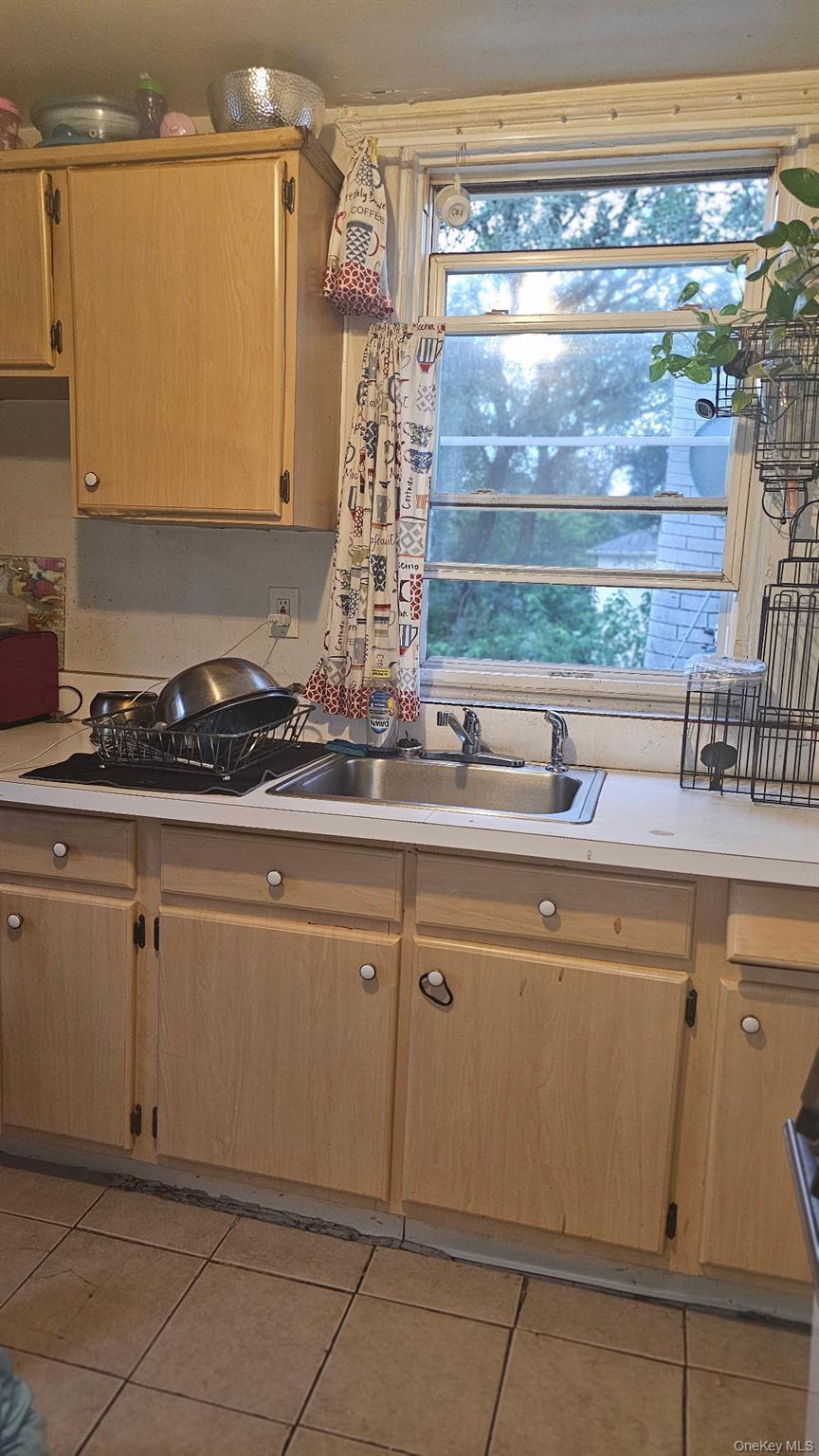 Single Family Gordon Street  Staten Island, NY 10304, MLS-1052020-4