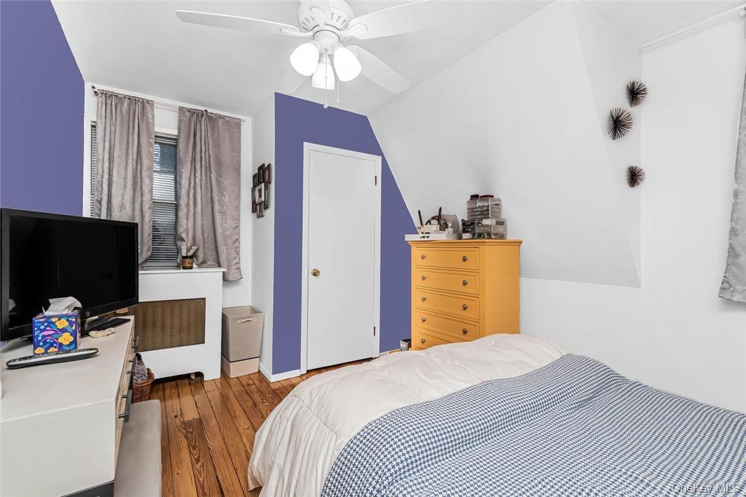 Single Family W 258th Street Bronx, NY 10471, MLS-1052055-20
