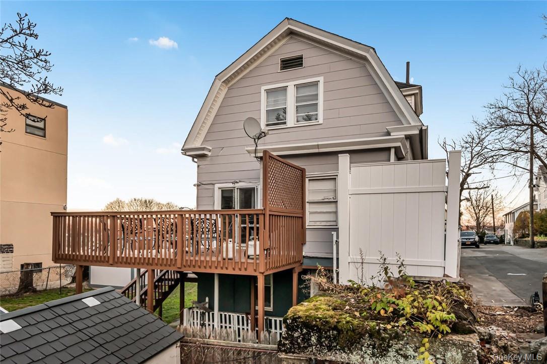 Single Family W 258th Street Bronx, NY 10471, MLS-1052055-34