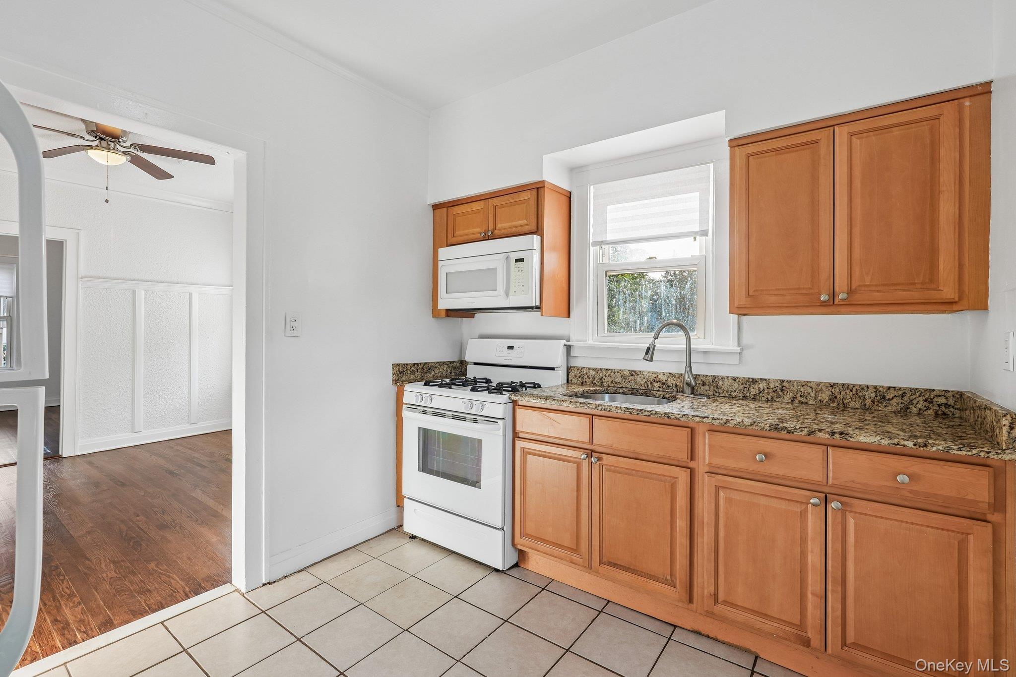 Single Family Highway Avenue Rockland County, NY 10920, MLS-1052062-8