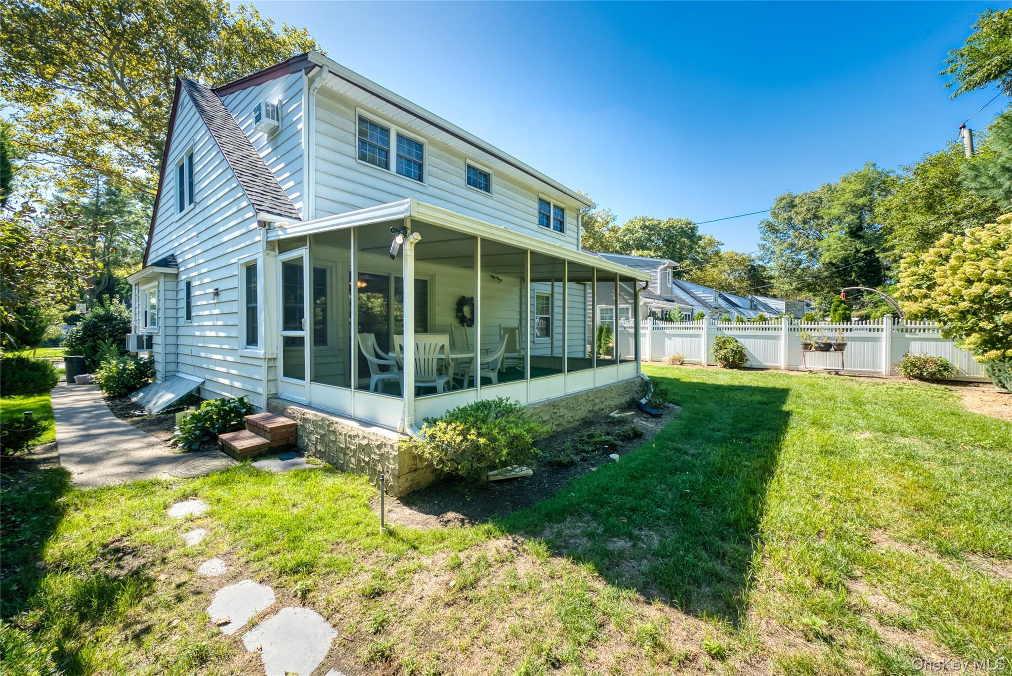 Single Family Shaw Drive Nassau County, NY 11566, MLS-1052082-4