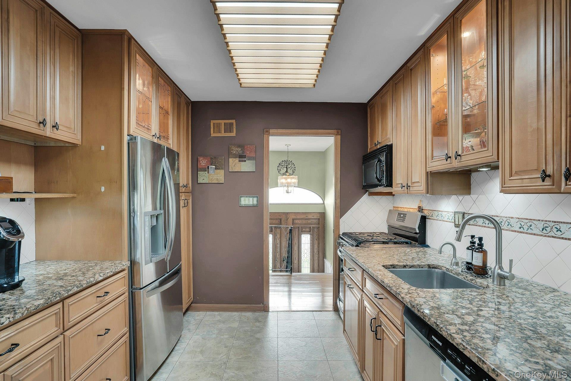 Single Family Pawnee Drive Suffolk County, NY 11725, MLS-1052083-13
