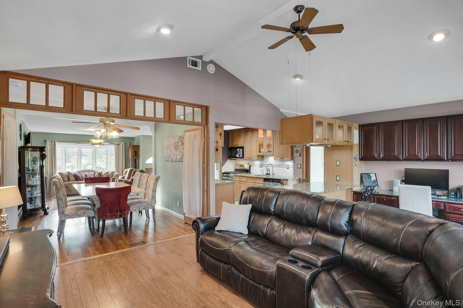 Single Family Pawnee Drive Suffolk County, NY 11725, MLS-1052083-23