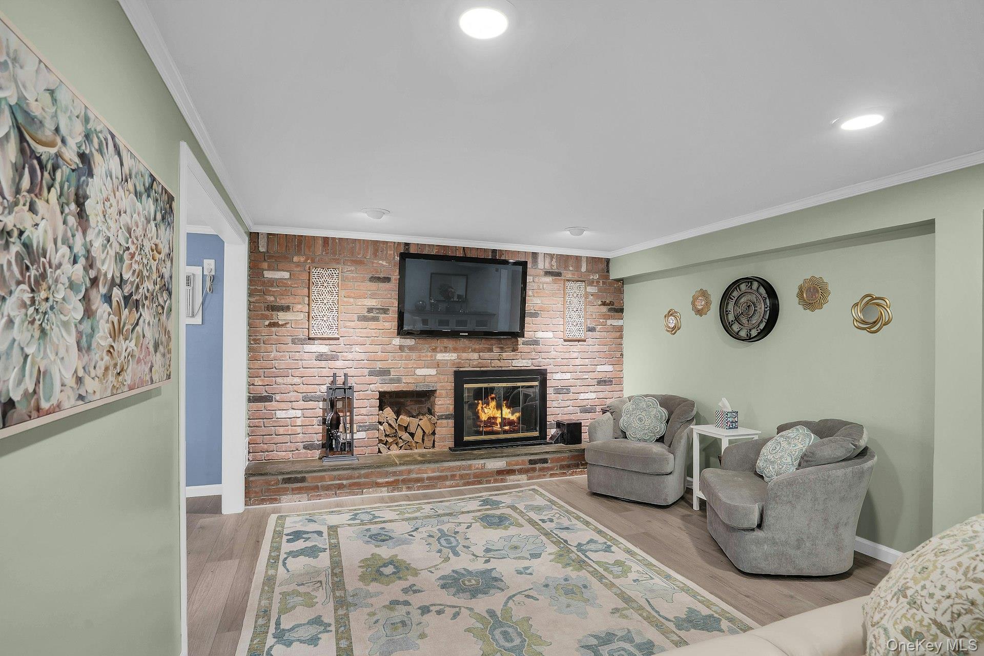 Single Family Pawnee Drive Suffolk County, NY 11725, MLS-1052083-34