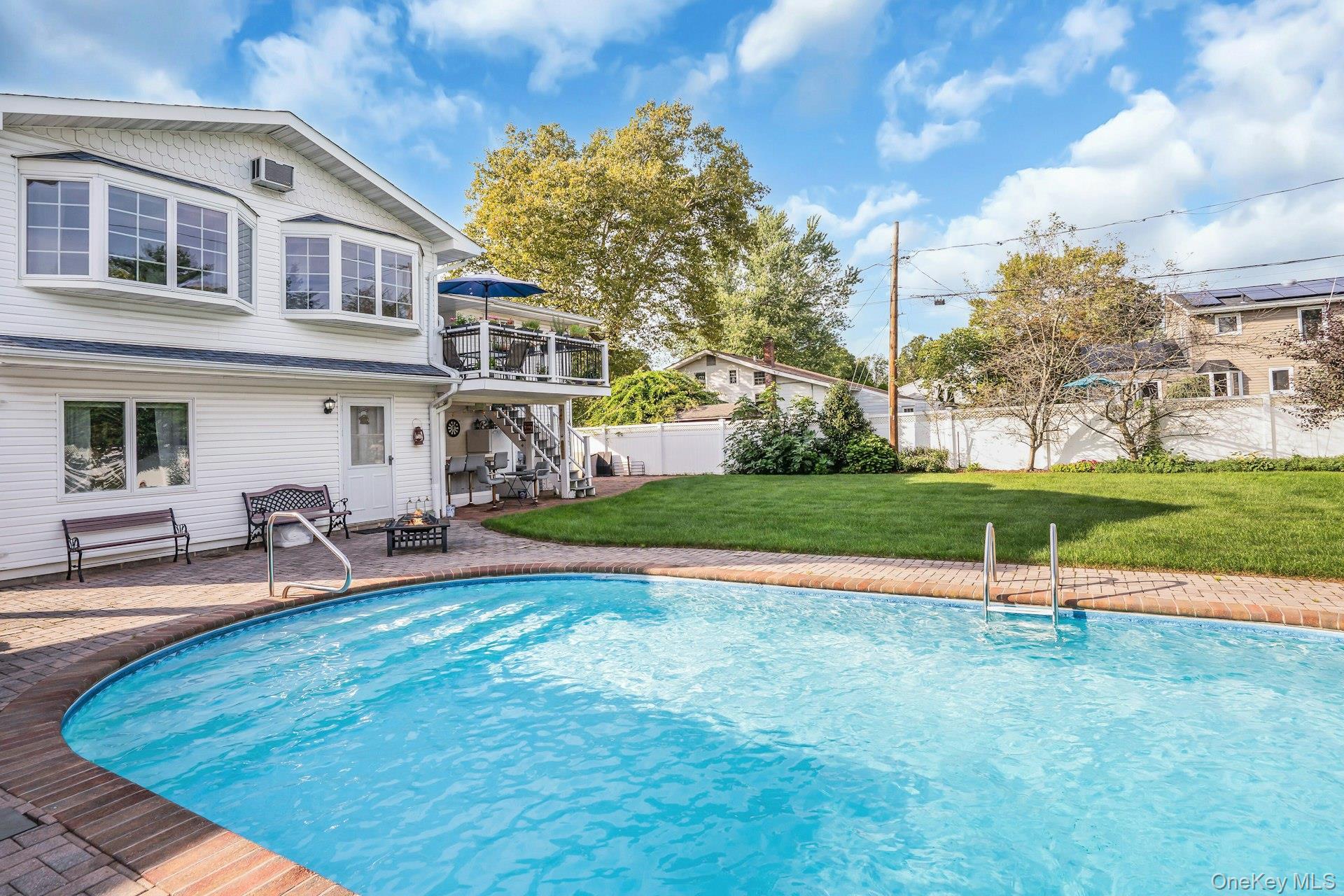 Single Family Pawnee Drive Suffolk County, NY 11725, MLS-1052083-46