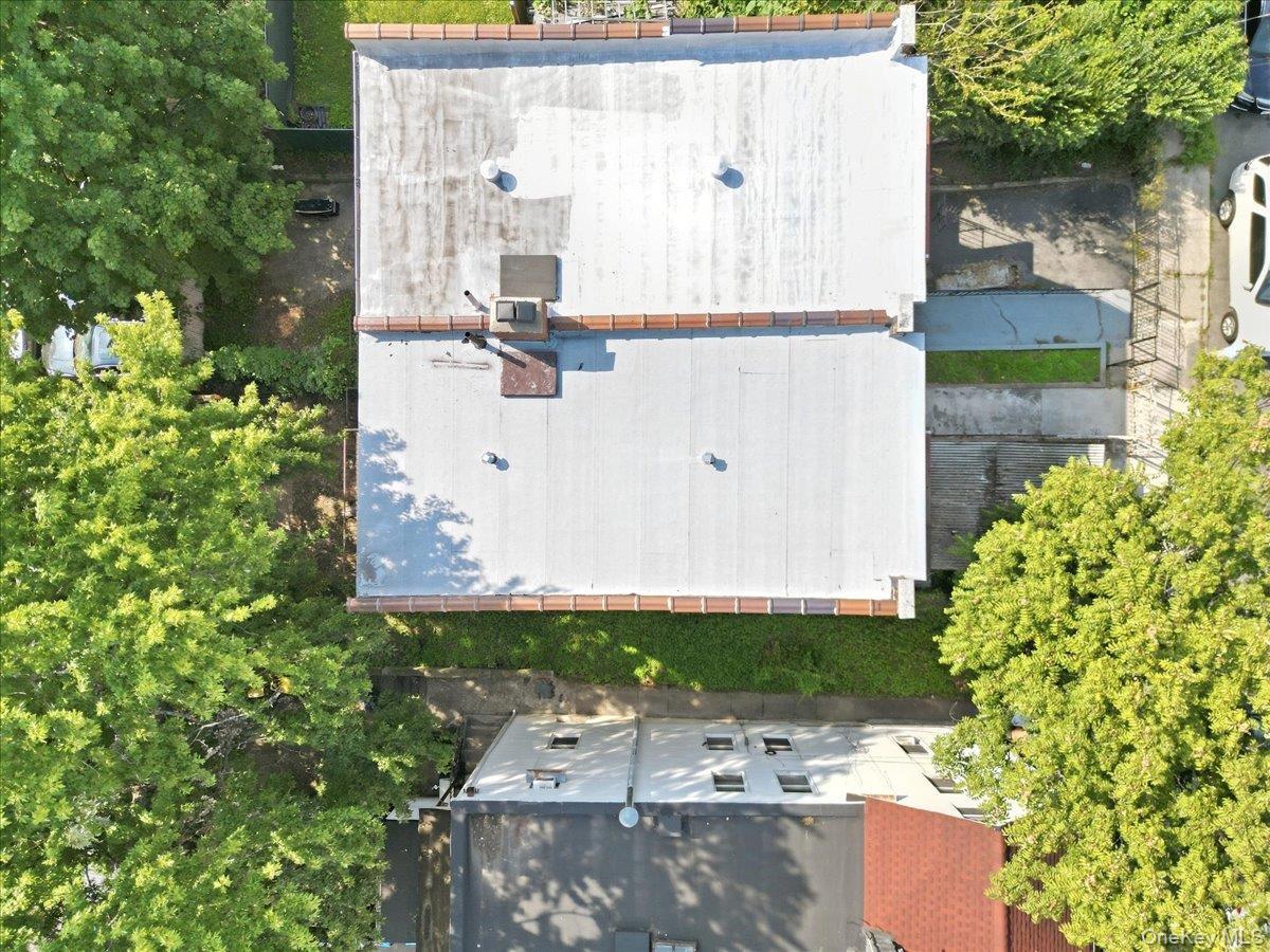 Single Family Murdock Avenue Bronx, NY 10470, MLS-1052084-5