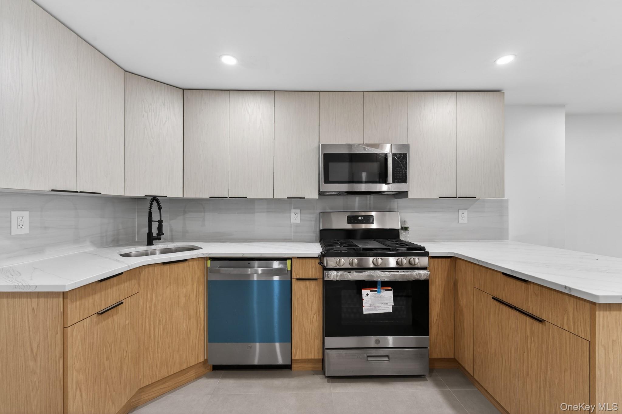 Single Family E 54th Street  Brooklyn, NY 11203, MLS-1052093-12