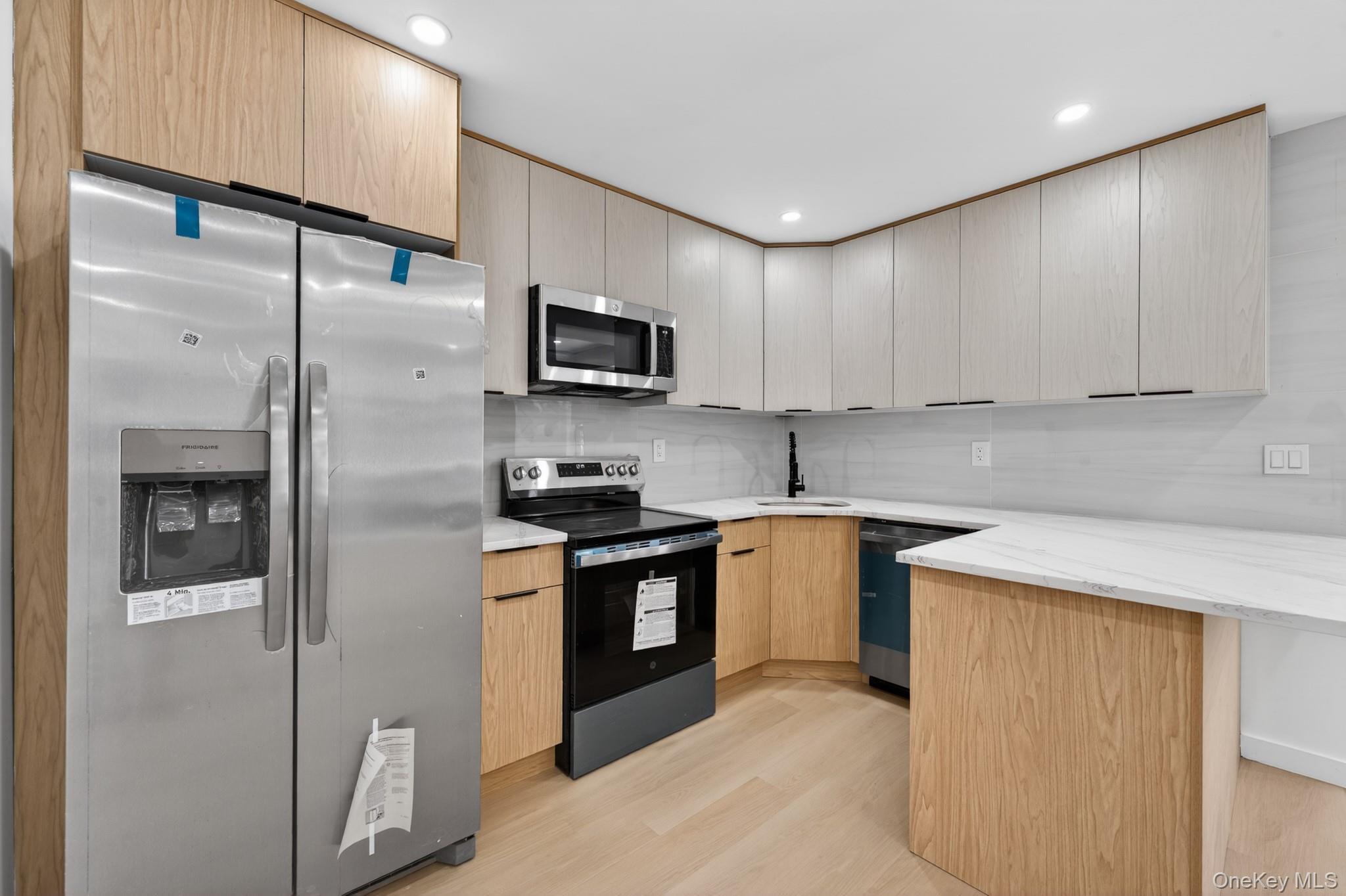 Single Family E 54th Street  Brooklyn, NY 11203, MLS-1052093-3