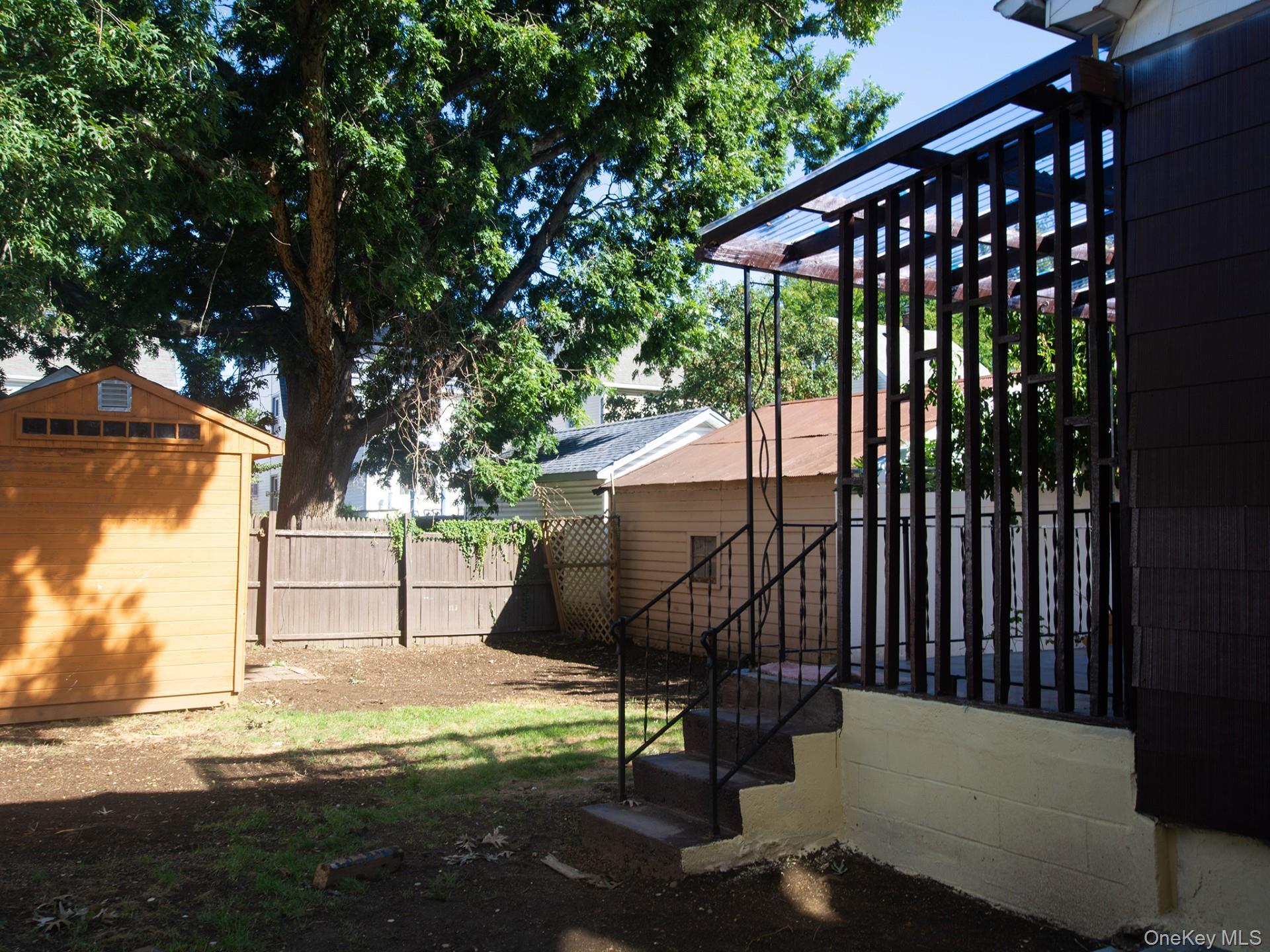 Single Family 88th Drive  Queens, NY 11426, MLS-1052111-11
