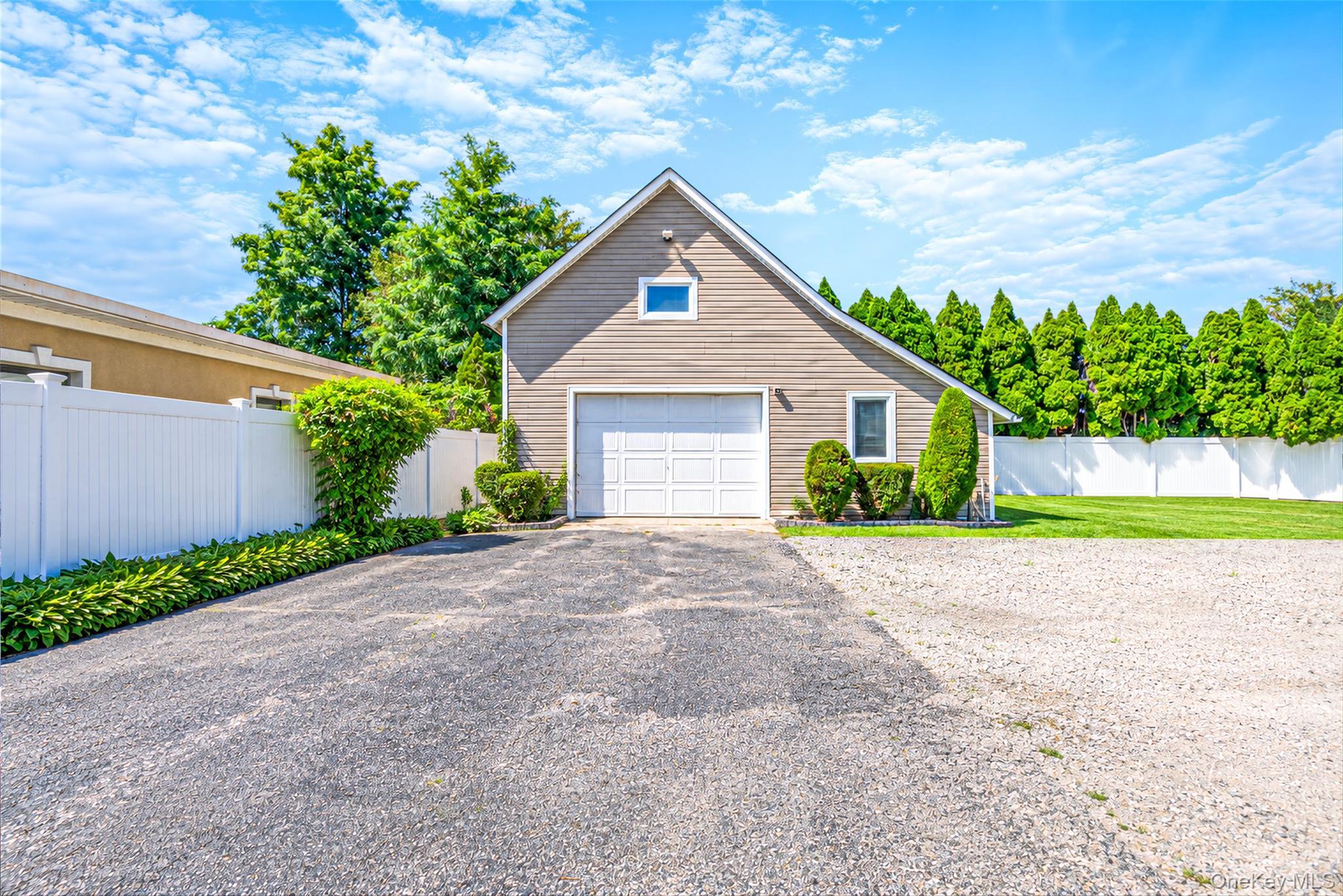 Single Family Lincoln Avenue  Nassau County, NY 11572, MLS-1052130-21