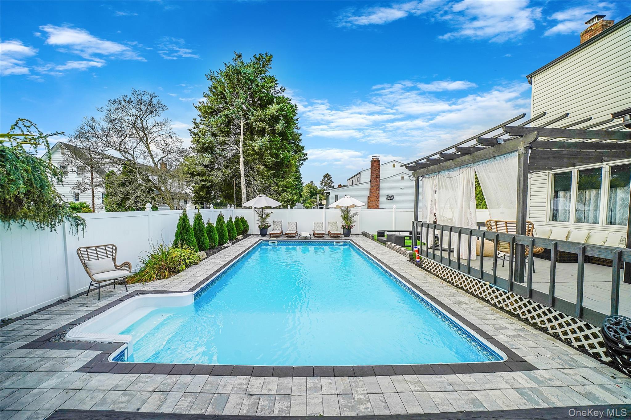 Single Family Susan Court Suffolk County, NY 11729, MLS-1052173-29