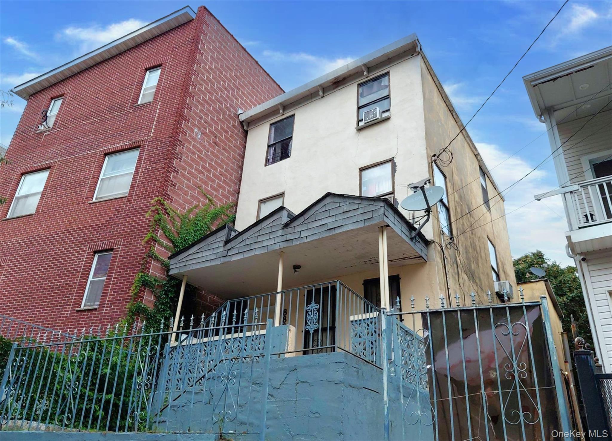 Single Family E 175th Street  Bronx, NY 10460, MLS-1052187-3