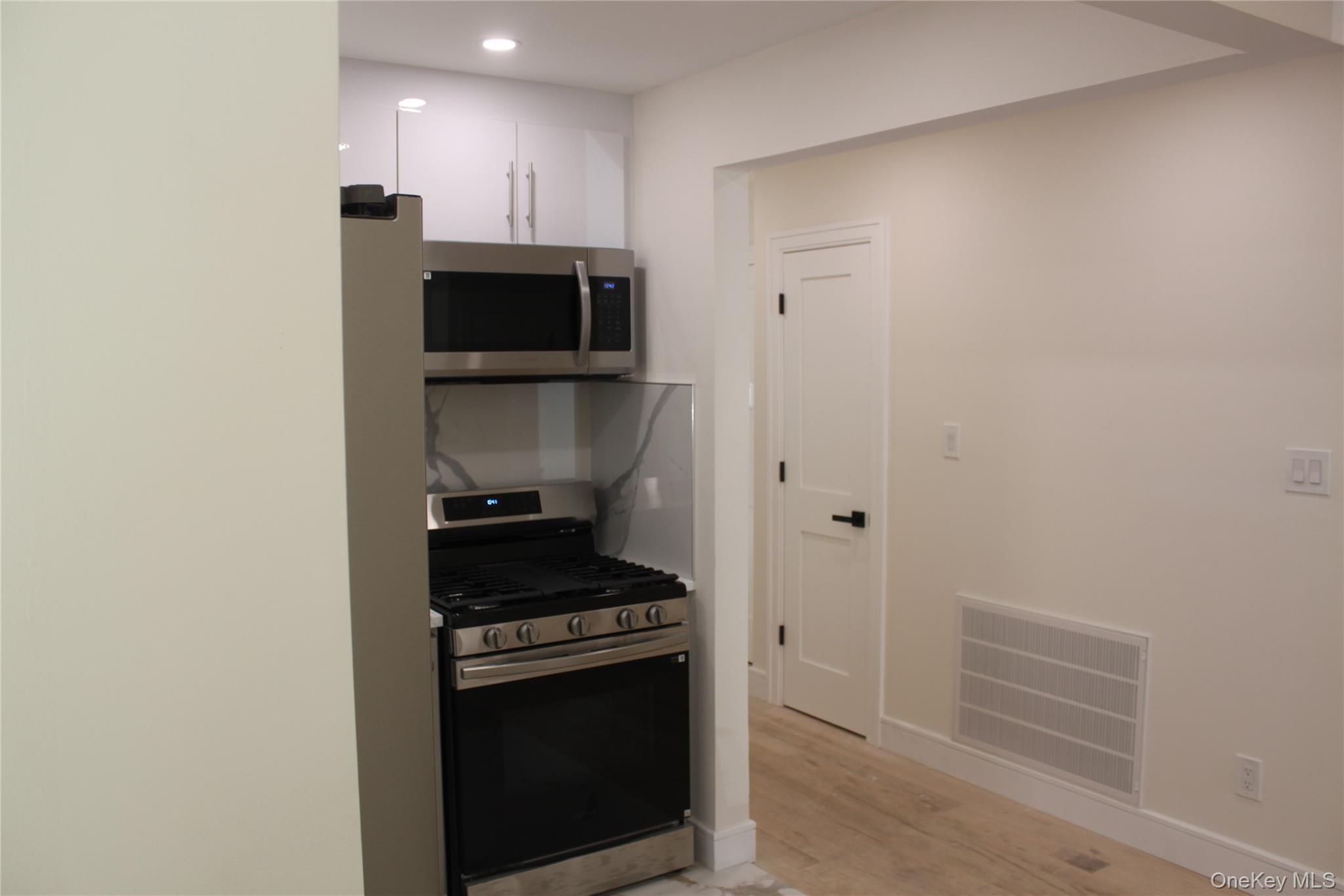 Single Family 106th Avenue Queens, NY 11435, MLS-1052191-10