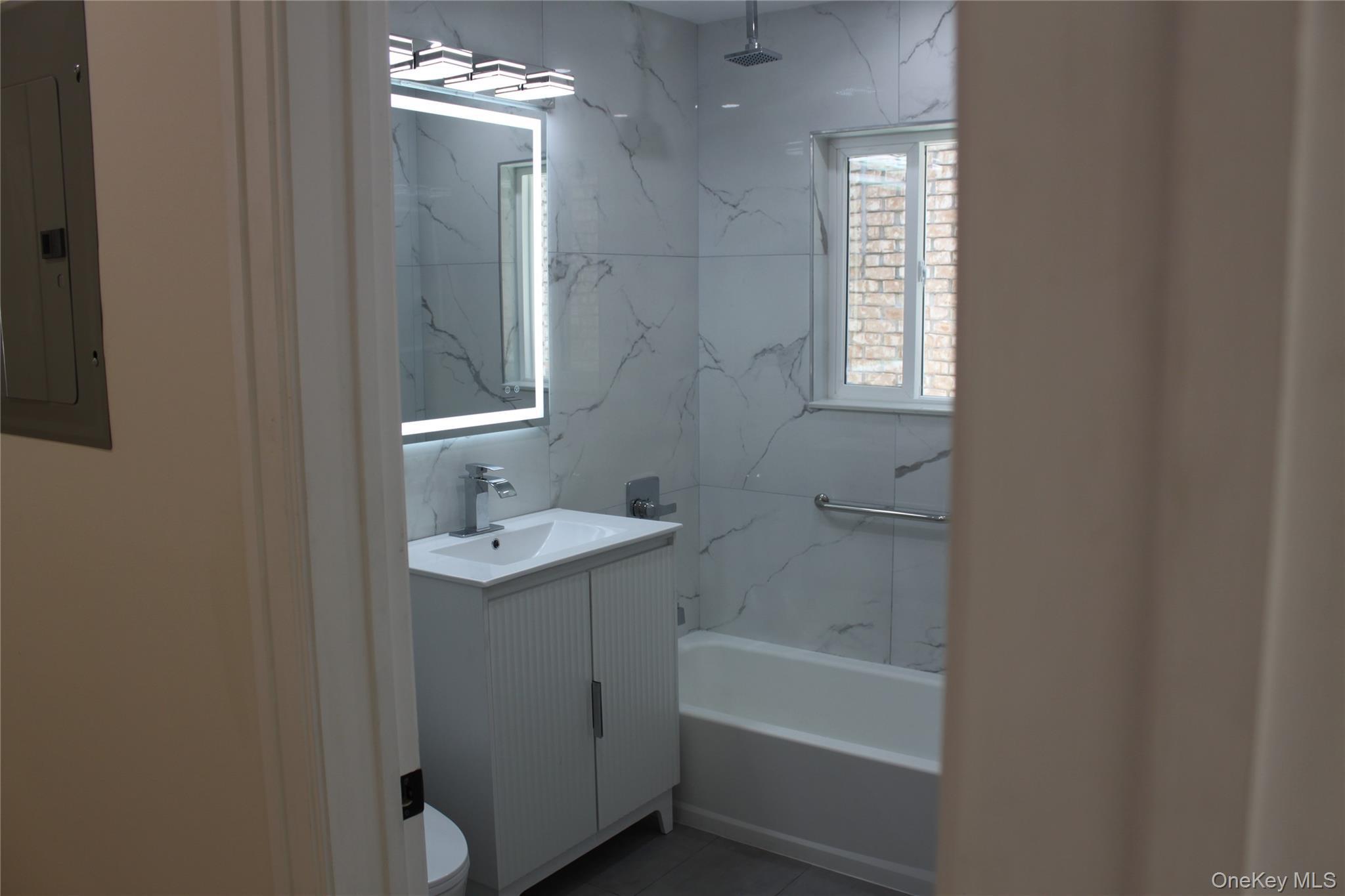 Single Family 106th Avenue Queens, NY 11435, MLS-1052191-7