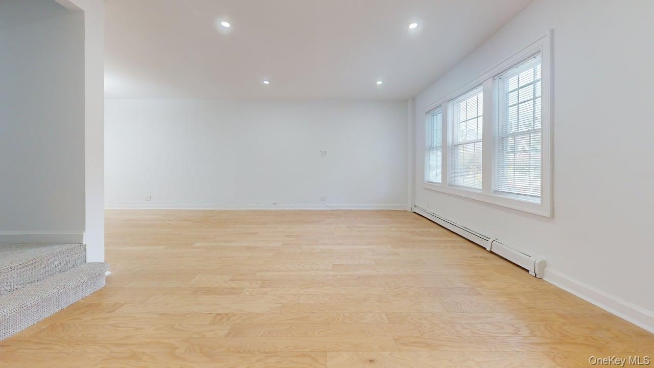 Single Family 68th Avenue Queens, NY 11374, MLS-1052195-4