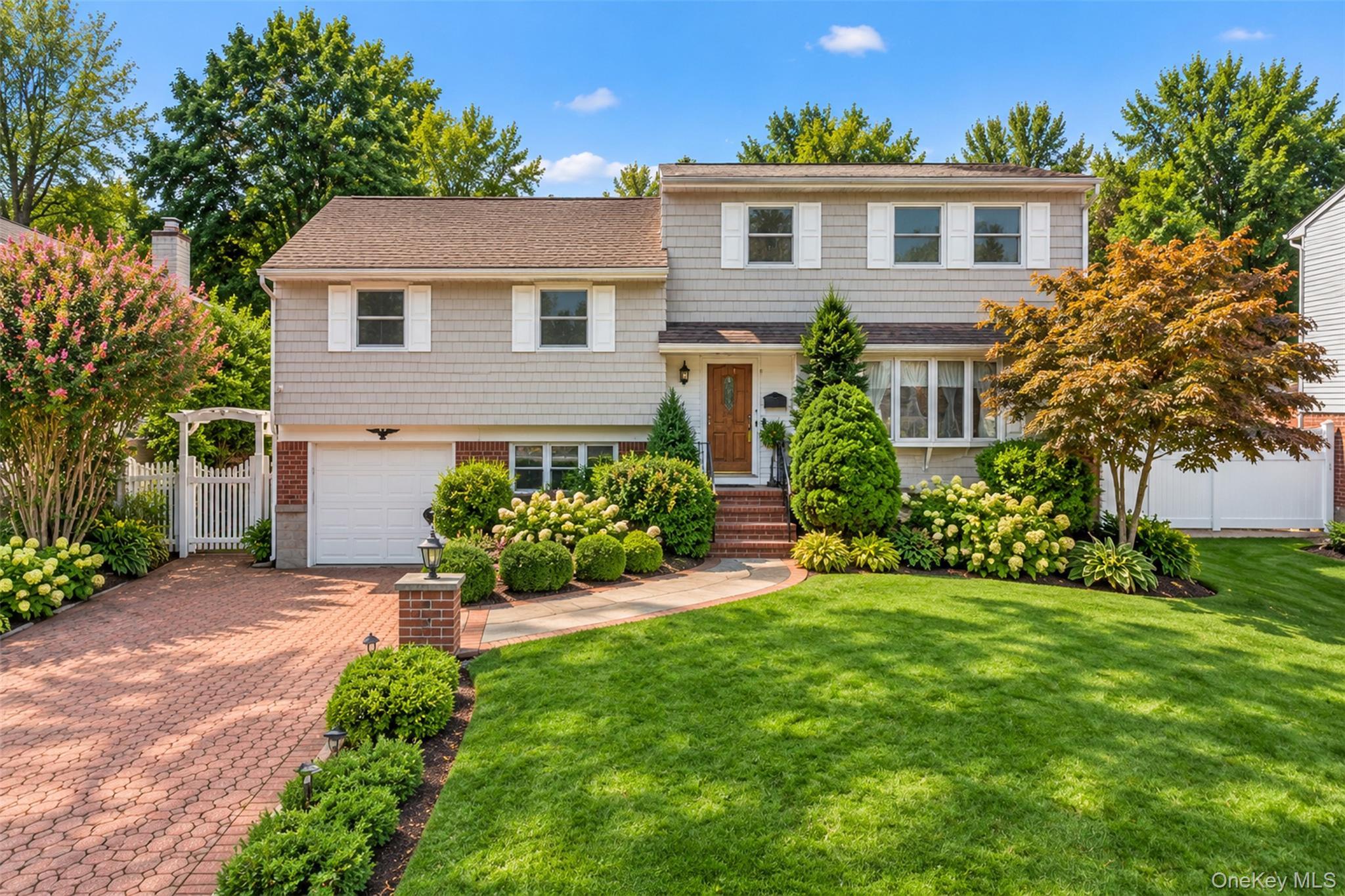 Single Family Colony Lane  Nassau County, NY 11791, MLS-1052202-2