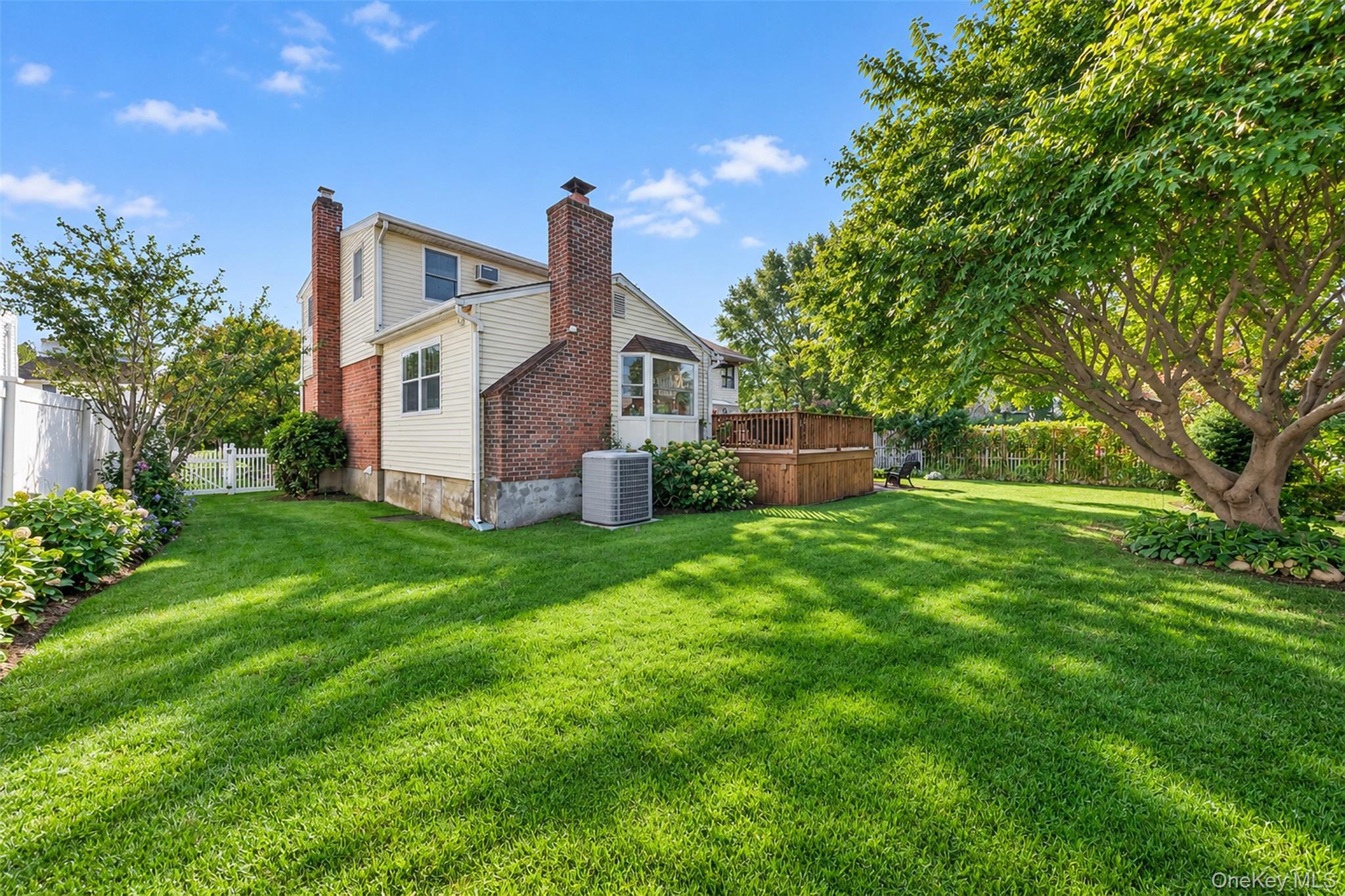 Single Family Colony Lane  Nassau County, NY 11791, MLS-1052202-25