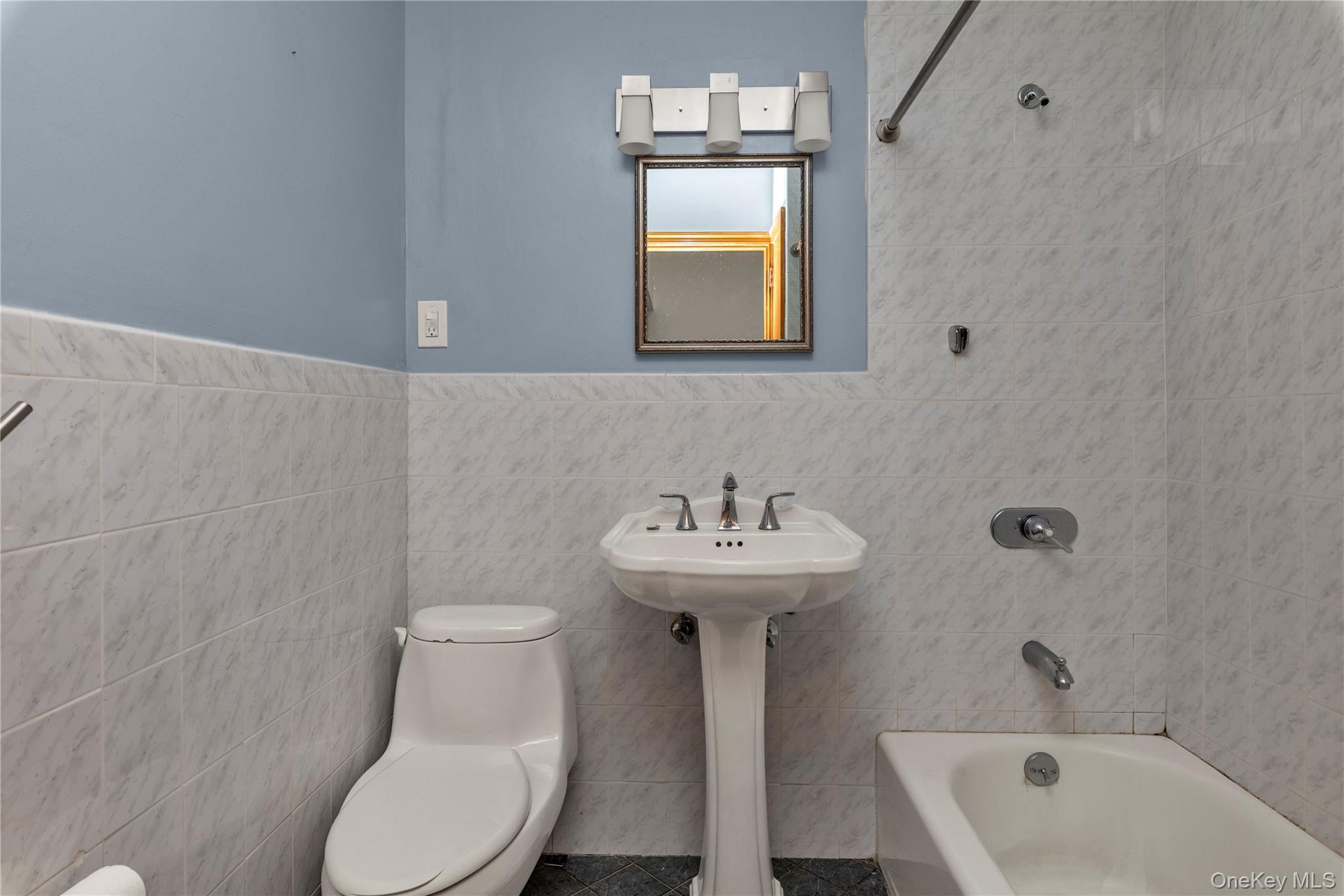 Single Family 67th Place  Queens, NY 11385, MLS-1052214-25