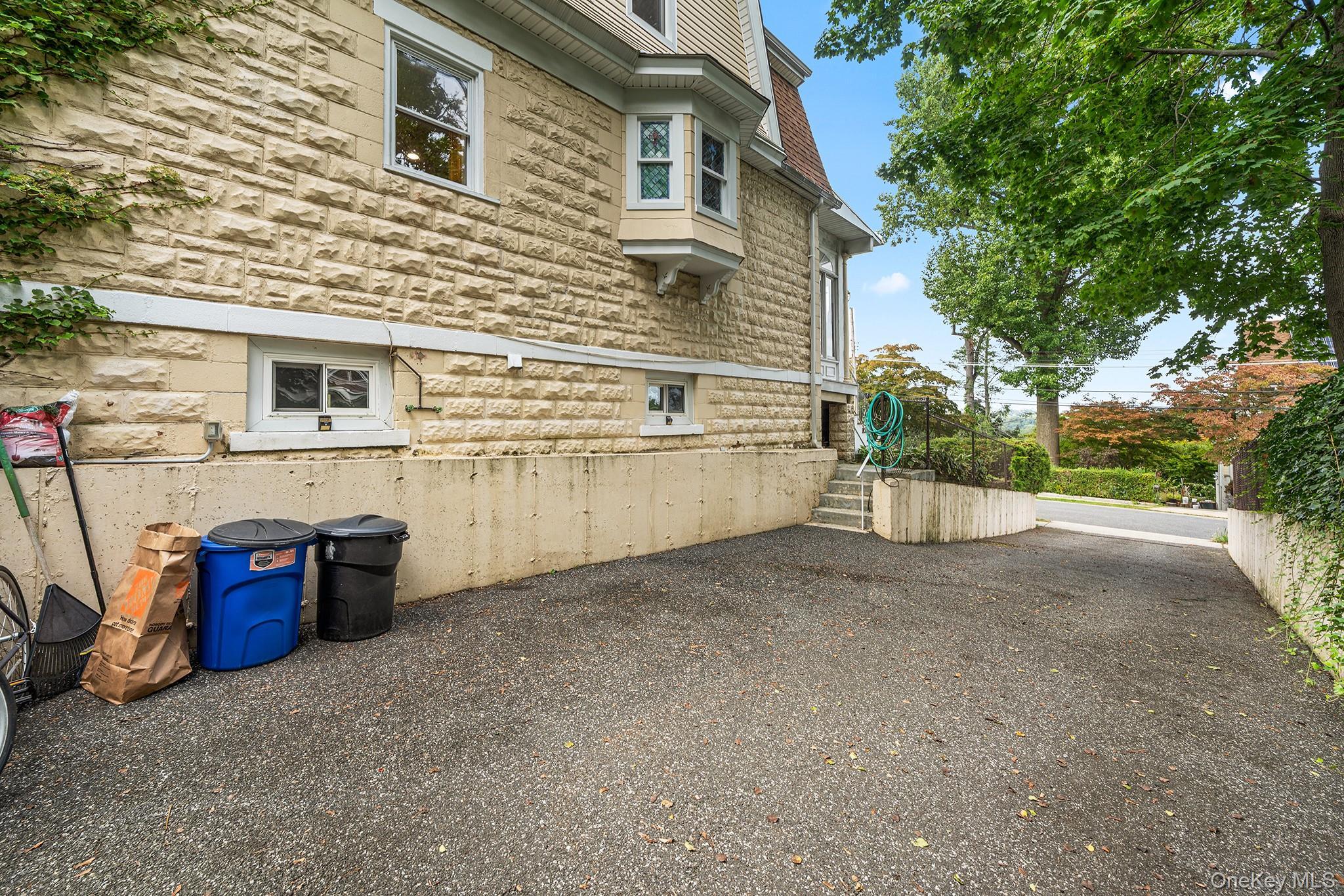 Single Family Dalton Road Westchester County, NY 10701, MLS-1052215-18