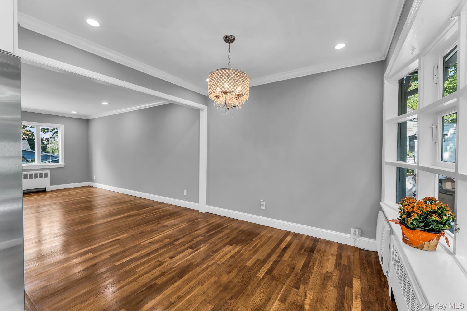 Single Family Shelley Place Suffolk County, NY 11746, MLS-1052216-11