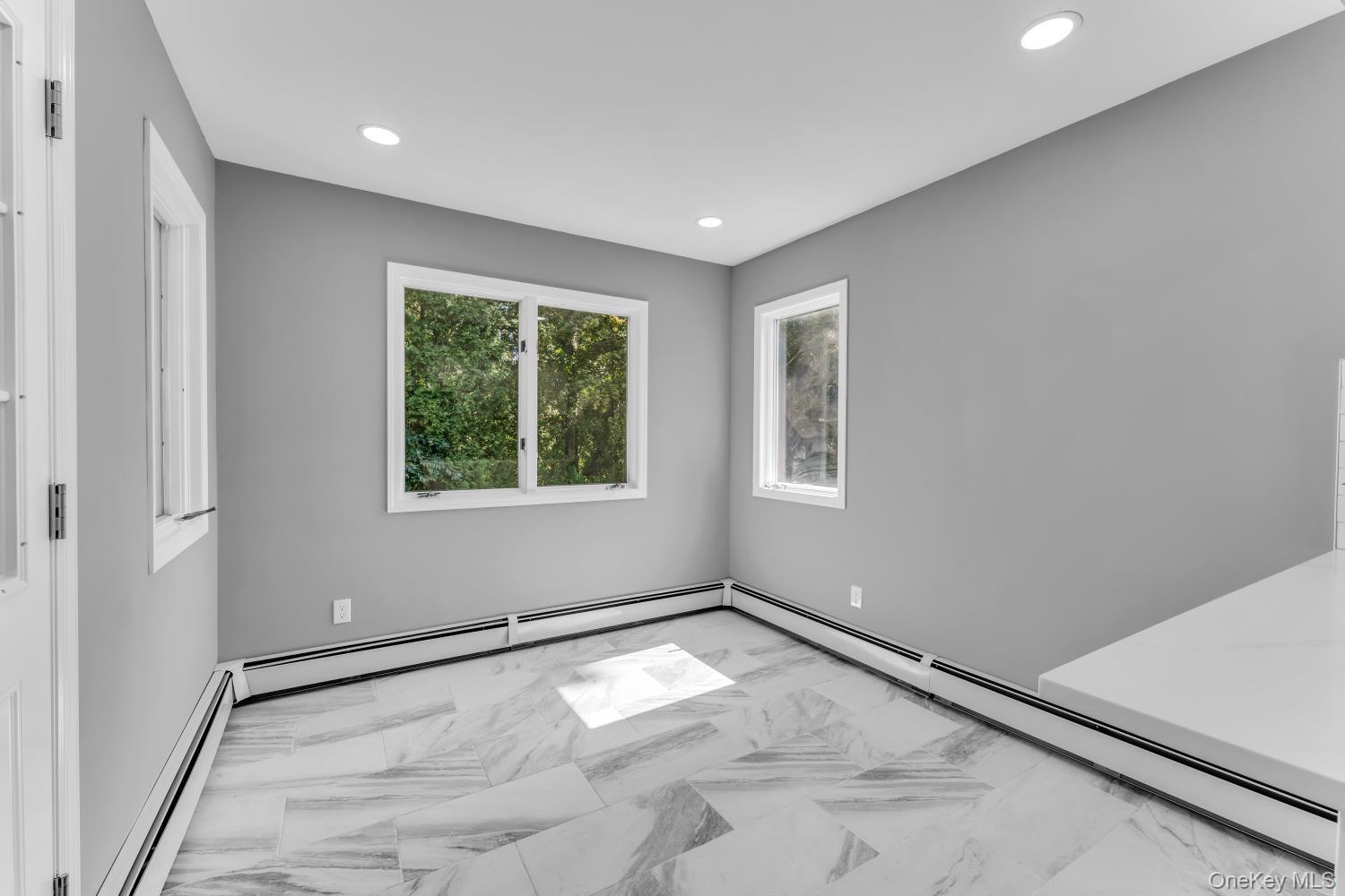 Single Family Shelley Place Suffolk County, NY 11746, MLS-1052216-18