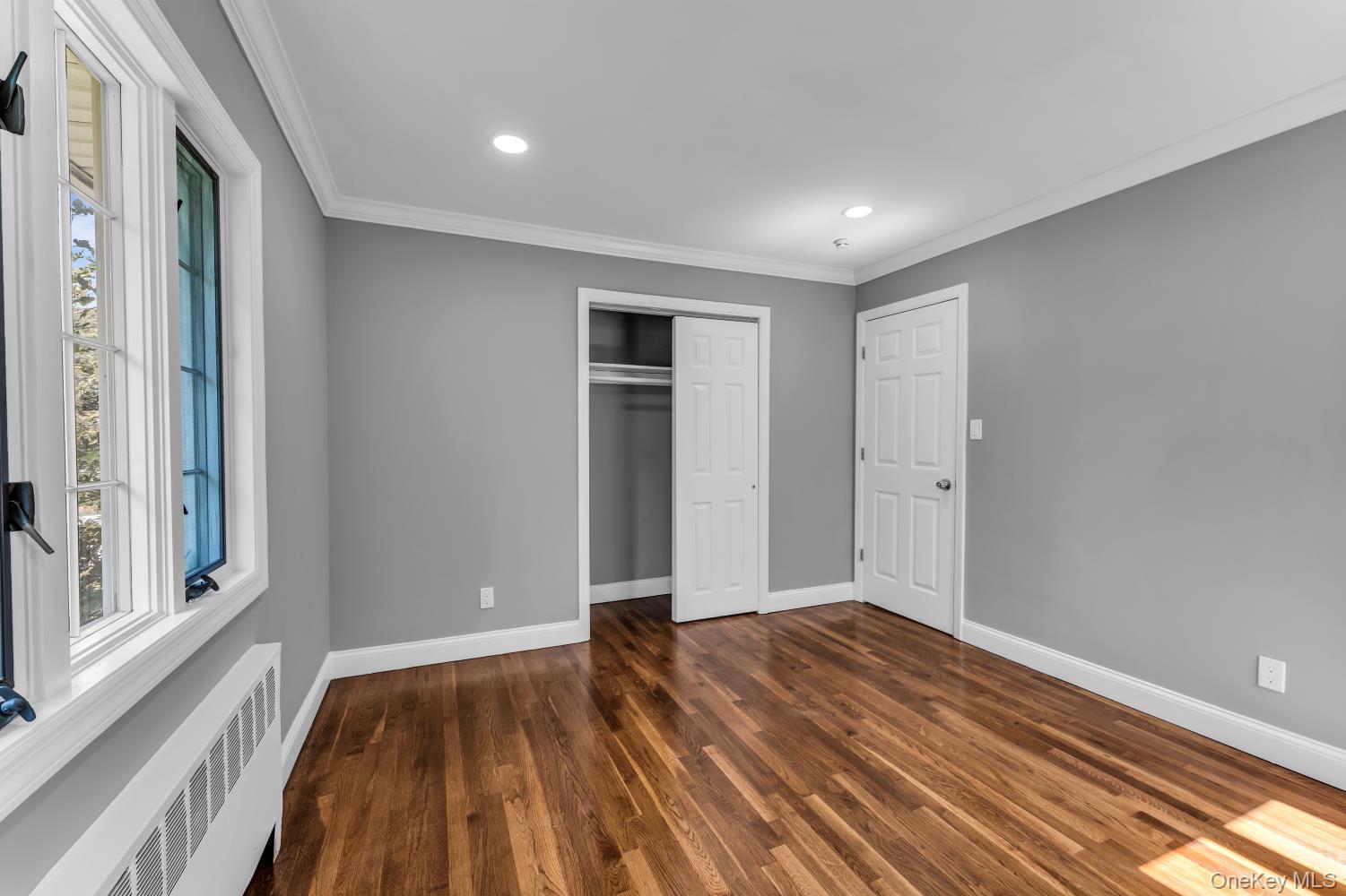 Single Family Shelley Place Suffolk County, NY 11746, MLS-1052216-21