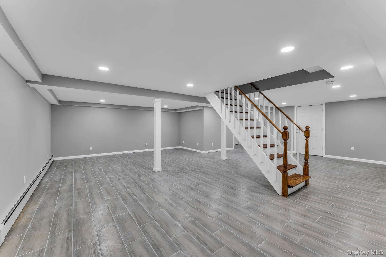 Single Family Shelley Place Suffolk County, NY 11746, MLS-1052216-27