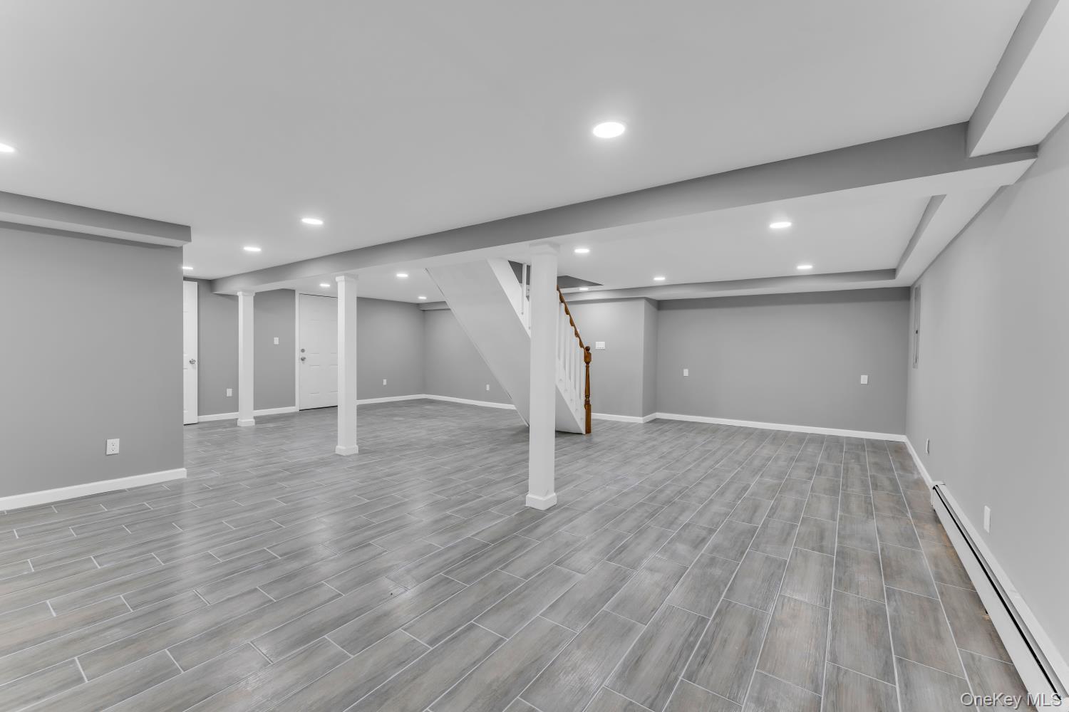 Single Family Shelley Place Suffolk County, NY 11746, MLS-1052216-28