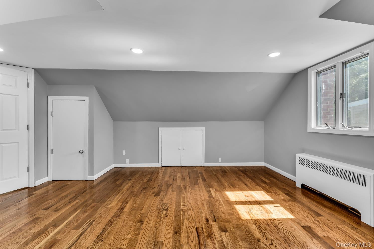 Single Family Shelley Place Suffolk County, NY 11746, MLS-1052216-33