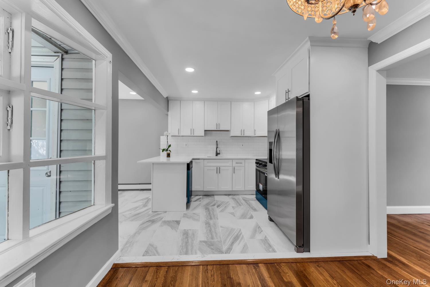 Single Family Shelley Place Suffolk County, NY 11746, MLS-1052216-9