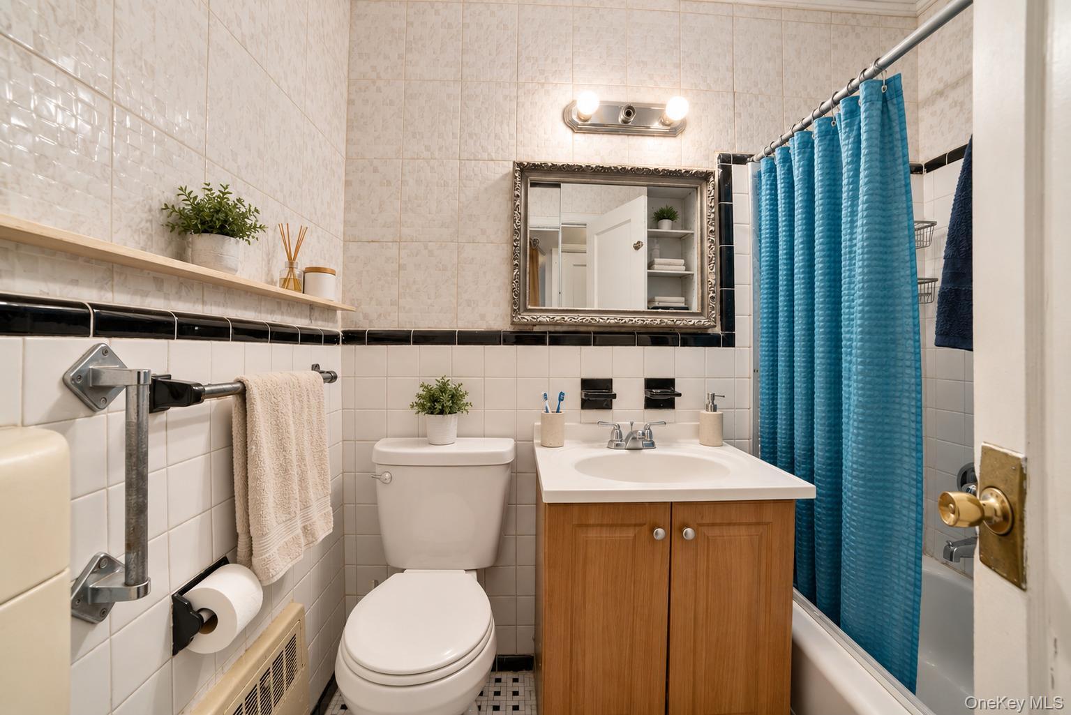 Single Family Hillside Avenue Queens, NY 11427, MLS-1052223-13