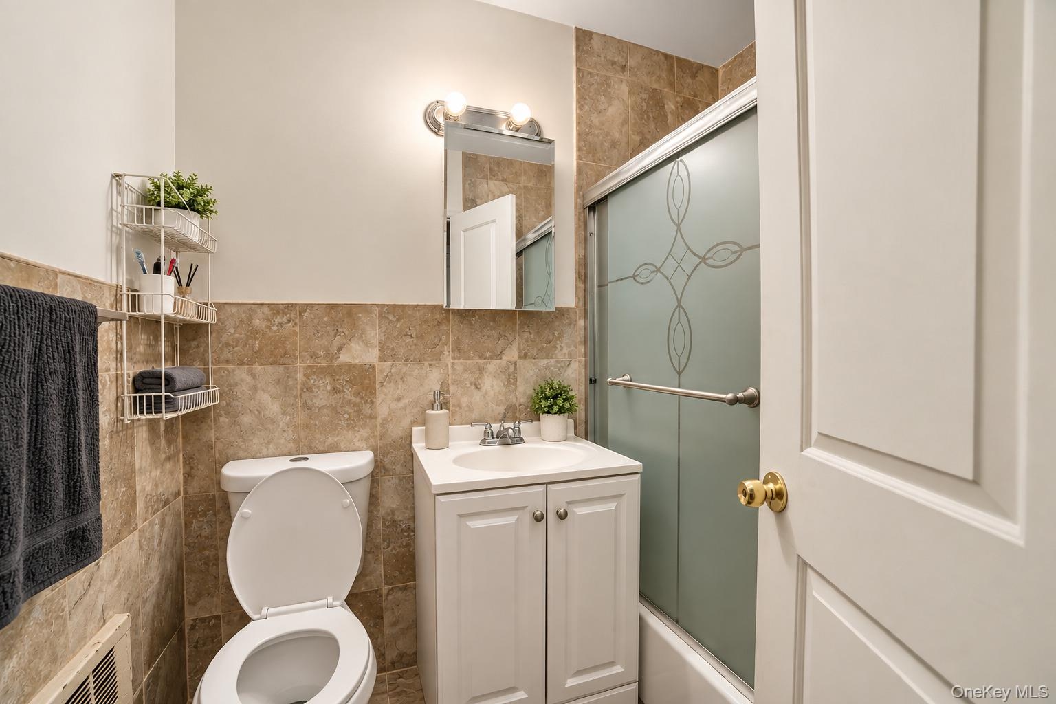 Single Family Hillside Avenue Queens, NY 11427, MLS-1052223-7