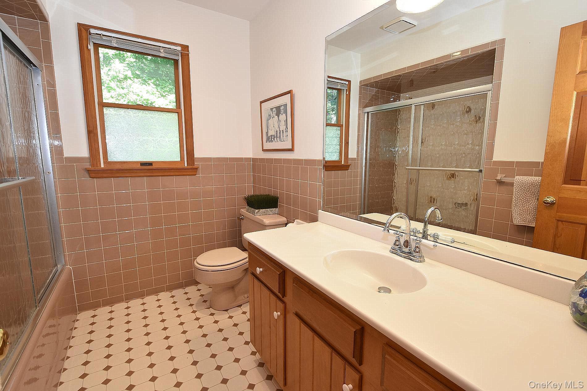 Single Family Leafy Way Suffolk County, NY 11931, MLS-1052245-16