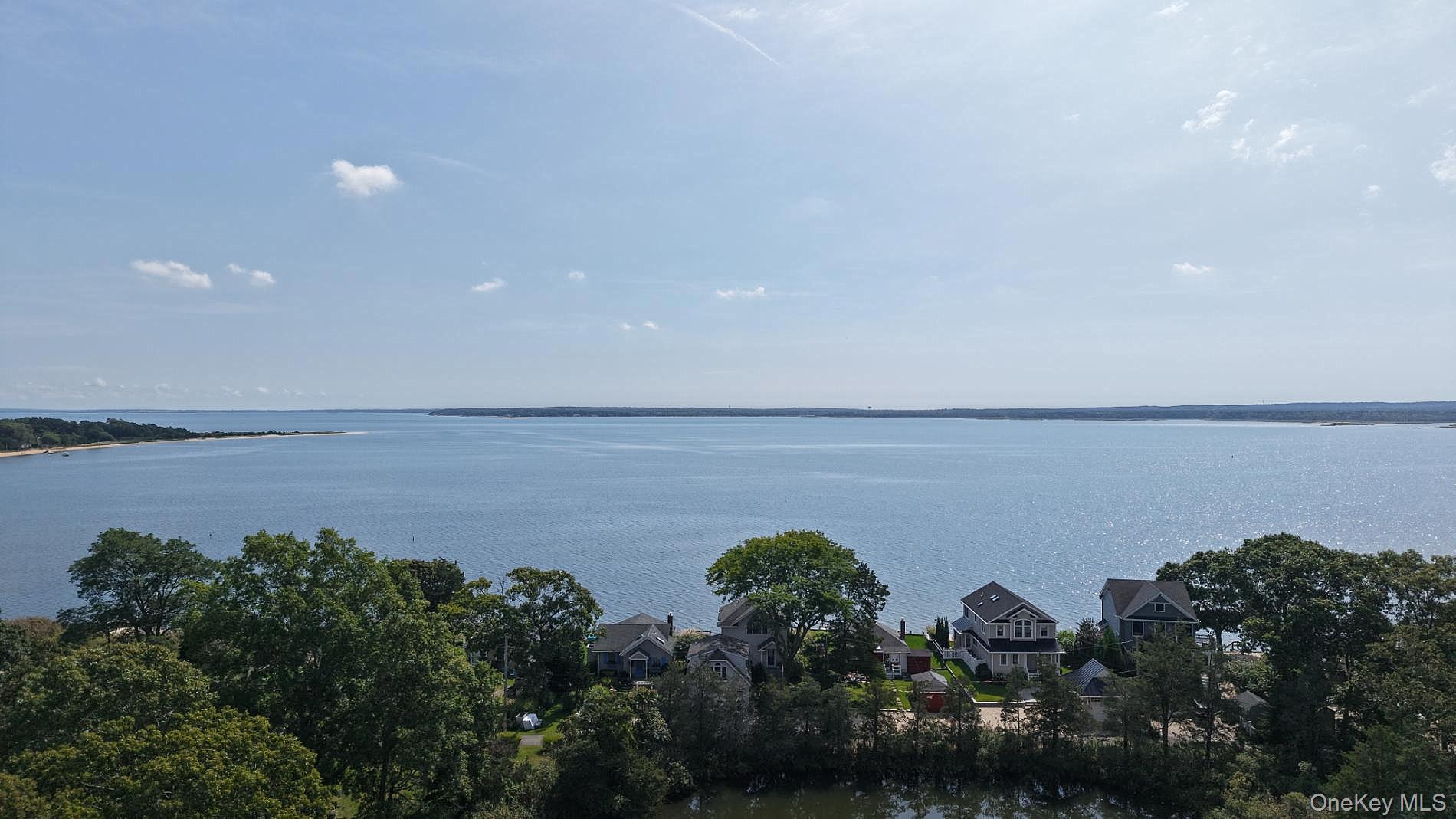 Single Family Leafy Way Suffolk County, NY 11931, MLS-1052245-23