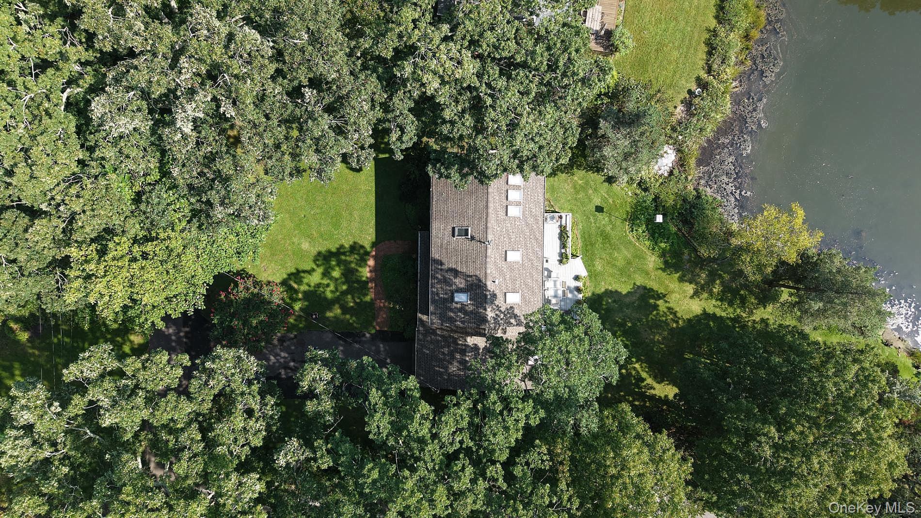 Single Family Leafy Way Suffolk County, NY 11931, MLS-1052245-26