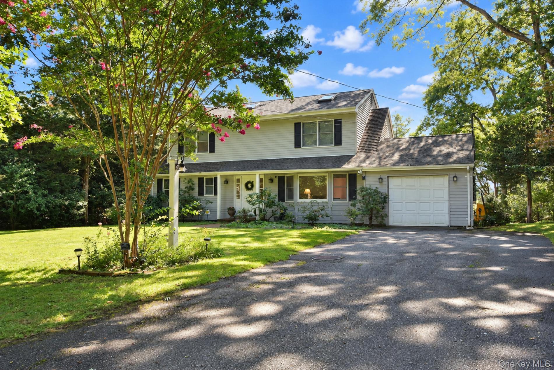 Single Family Leafy Way Suffolk County, NY 11931, MLS-1052245-30