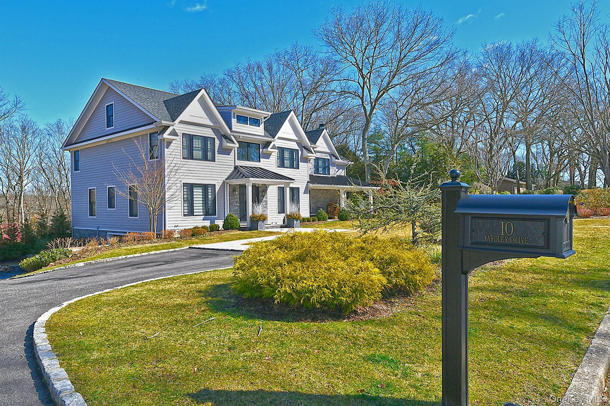 Single Family Yardley Drive  Suffolk County, NY 11746, MLS-1052249-2