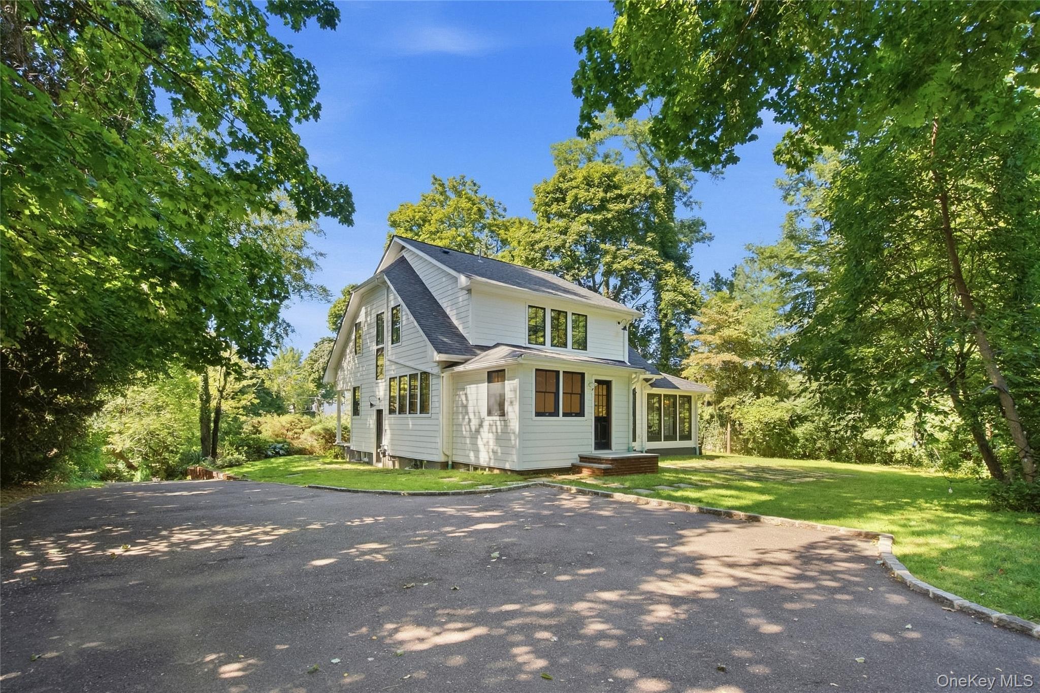 Single Family The Locusts Nassau County, NY 11576, MLS-1052257-29
